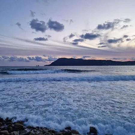 Rez-de-jardin Sous Pins Et Апартаменты